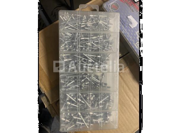 Grote foto 2 x assortiment popnagels doe het zelf en verbouw onderdelen en accessoires