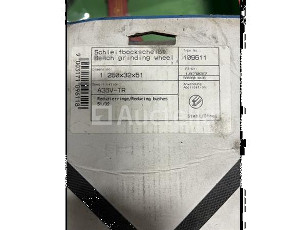 Grote foto tyrolit slijpsteen 250x32x51 a36v tr doe het zelf en verbouw onderdelen en accessoires