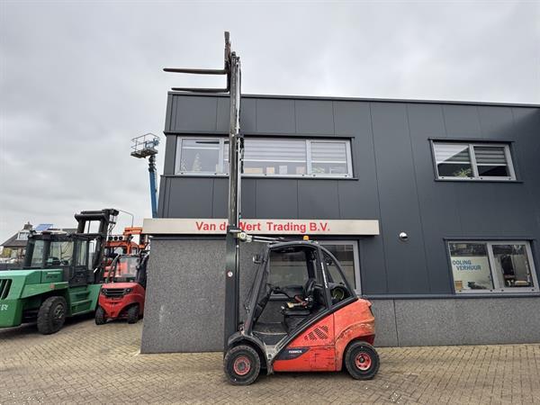 Grote foto linde h25t 02 triplo 550 freelift sideshift vorkversteller lpg 2013 agrarisch heftrucks