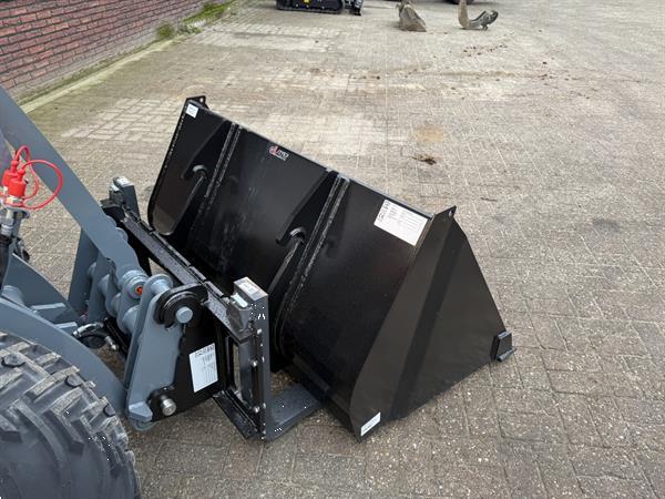 Grote foto giant g2500 hd minishovel kniklader nieuw agrarisch shovels