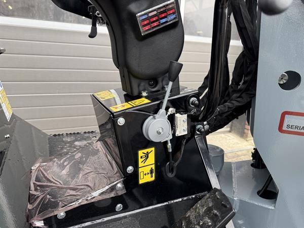 Grote foto giant g2500 hd minishovel kniklader nieuw agrarisch shovels