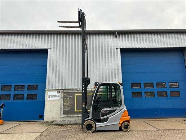 Grote foto vs 22509 elektrische triplex heftruck rx60 30 bj2019 agrarisch heftrucks