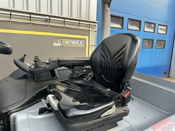 Grote foto vs 22510 triplex elektrische heftruck still rx60 30l cascade klem agrarisch heftrucks