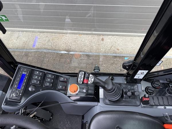 Grote foto giant g2700 hd met cabine minishovel nieuw agrarisch shovels