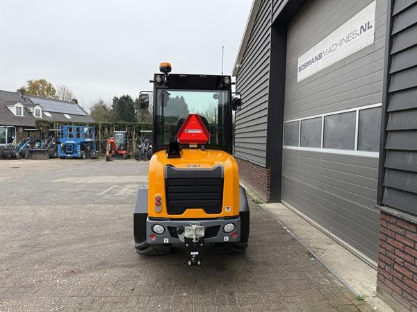 Grote foto giant g2700 hd met cabine minishovel nieuw agrarisch shovels