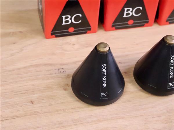 Grote foto nordost sort kone bc bronze ceramic audio tuning feet 1 set of 3 audio tv en foto algemeen