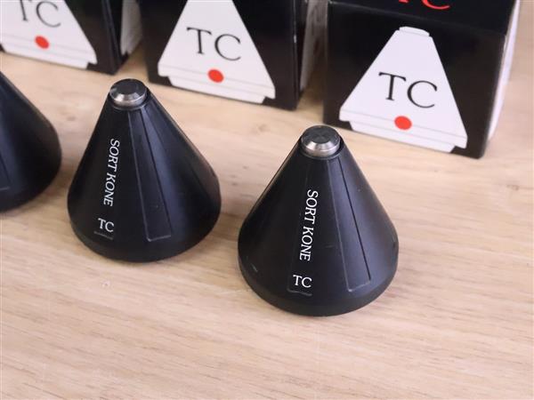Grote foto nordost sort kone tc titanium ceramic highend audio tuning feet 1 set of 3 audio tv en foto algemeen