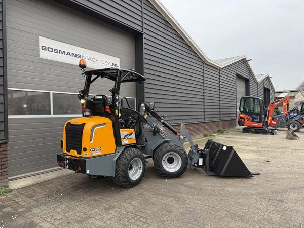 Grote foto giant g2300 minishovel kniklader nieuw agrarisch shovels