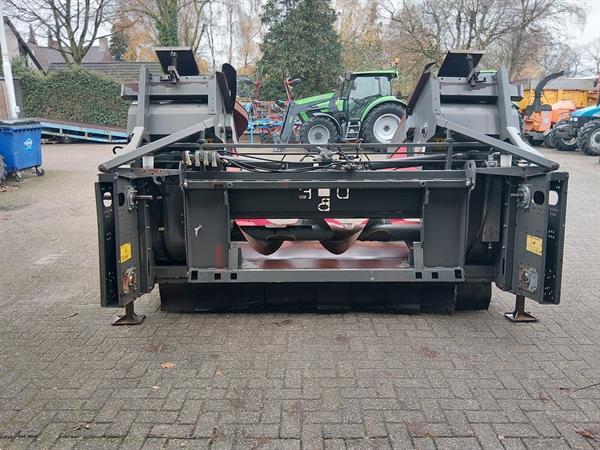 Grote foto dpf tm rp2 tr maiskolvenplukker 6 rijen agrarisch maaidorsers