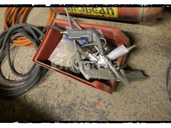 Grote foto compressor met diverse accessoires doe het zelf en verbouw compressors