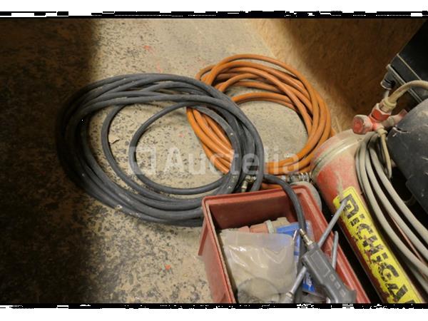 Grote foto compressor met diverse accessoires doe het zelf en verbouw compressors