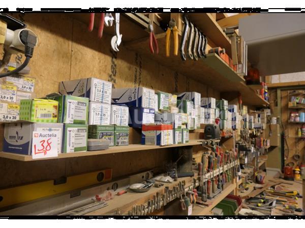 Grote foto diverse schroeven doe het zelf en verbouw onderdelen en accessoires