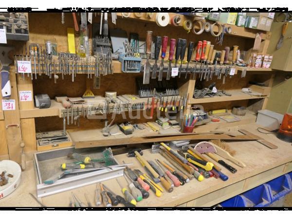 Grote foto diverse handgereedschappen doe het zelf en verbouw gereedschappen en machines