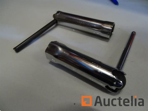 Grote foto 2 bougiesleutels van verschillende lengtes doe het zelf en verbouw gereedschappen en machines