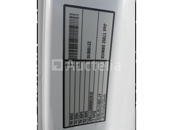 Grote foto stacaravan fiat dethleffs just t7052 90th anniversary series 2022 74.872 km vin zfa25000002t7795 caravans en kamperen campers