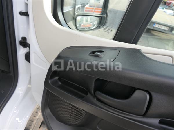 Grote foto stacaravan fiat dethleffs just t7052 90th anniversary series 2022 74.872 km vin zfa25000002t7795 caravans en kamperen campers