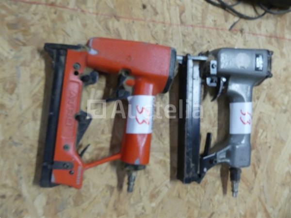 Grote foto pneumatische nietmachine en spijkermachine doe het zelf en verbouw gereedschappen en machines