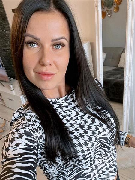 Grote foto single zoekt lieve eerlijke man contacten en berichten vrouw zoekt man