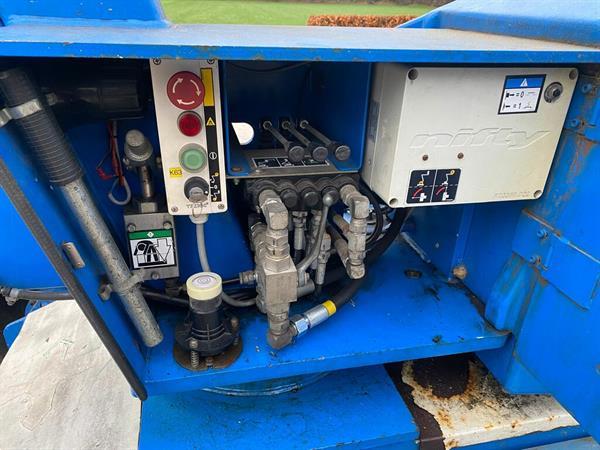 Grote foto niftylift hr12 2011 4x4 knik hoogwerker doe het zelf en verbouw hoogwerkers