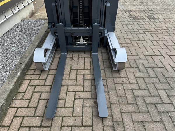 Grote foto vs 22506 reachtruck still fm x17 sideshift 5.300mm doe het zelf en verbouw hefwerktuigen