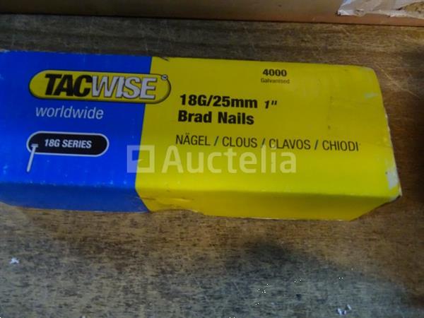 Grote foto timmermateriaal zie detail doe het zelf en verbouw gereedschappen en machines