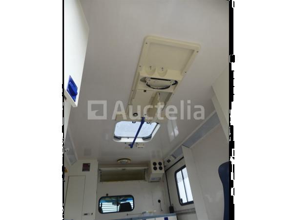 Grote foto ref a01 mercedes sprinter ambulance 2012 vin wdb9061331n513636 doe het zelf en verbouw gemeente voertuigen