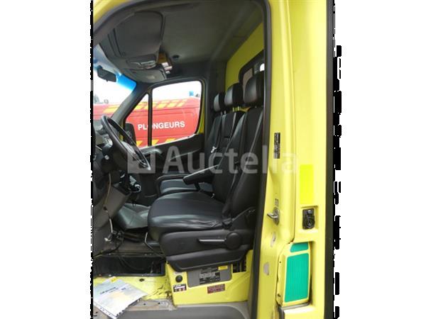Grote foto ref a01 mercedes sprinter ambulance 2012 vin wdb9061331n513636 doe het zelf en verbouw gemeente voertuigen
