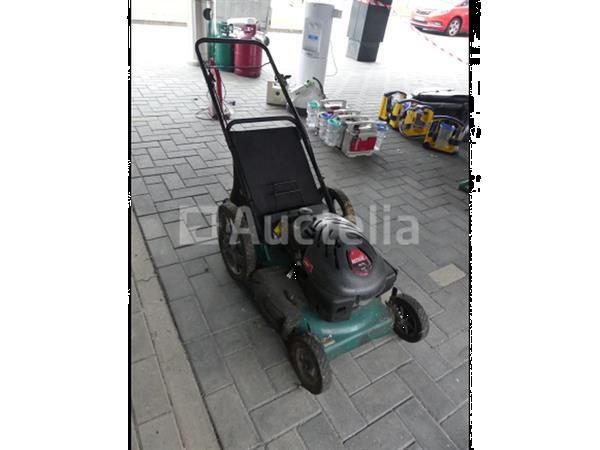 Grote foto grasmaaier tuin en terras zitmaaiers