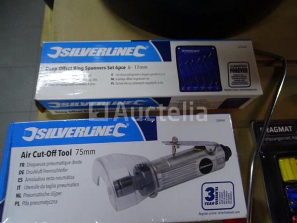 Grote foto diverse hulpmiddelen zie details doe het zelf en verbouw gereedschappen en machines