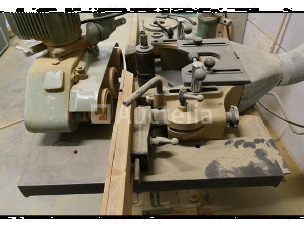 Grote foto router omgebouwd tot schuurmachine doe het zelf en verbouw ijzerwaren en bevestigingsmiddelen