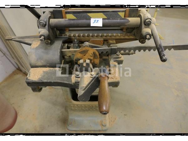 Grote foto danckaert zwaluwstaartmachine voor meubelladen doe het zelf en verbouw ijzerwaren en bevestigingsmiddelen