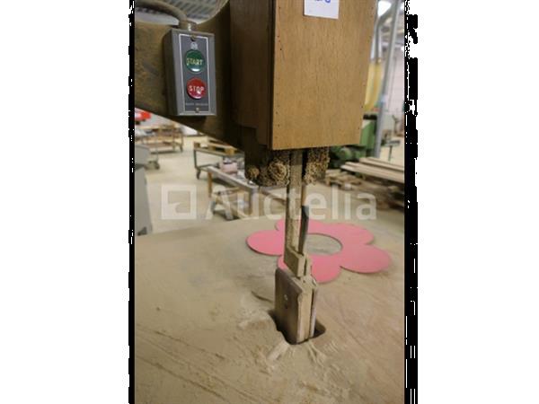 Grote foto vanden abelle inlegwerk figuurzaagmachine omgebouwd tot schuurmachine doe het zelf en verbouw ijzerwaren en bevestigingsmiddelen