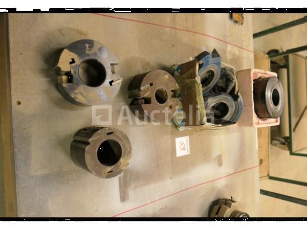 Grote foto 6 frezen met diverse profielen doe het zelf en verbouw ijzerwaren en bevestigingsmiddelen