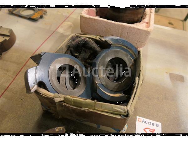 Grote foto 6 frezen met diverse profielen doe het zelf en verbouw ijzerwaren en bevestigingsmiddelen