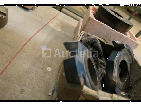 Grote foto 6 frezen met diverse profielen doe het zelf en verbouw ijzerwaren en bevestigingsmiddelen