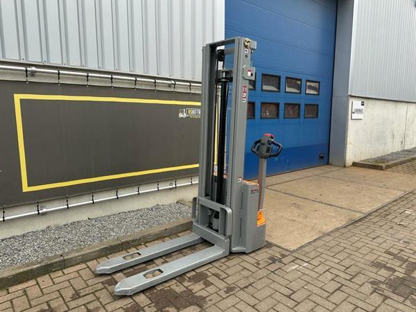 Grote foto vs 22540 elektrische stapelaar ecv10 nieuwstaat doe het zelf en verbouw hefwerktuigen