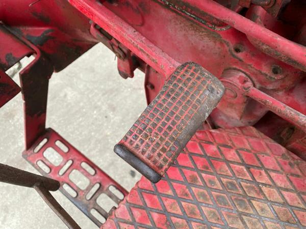 Grote foto international 633 kenteken kruip tractor agrarisch tractoren