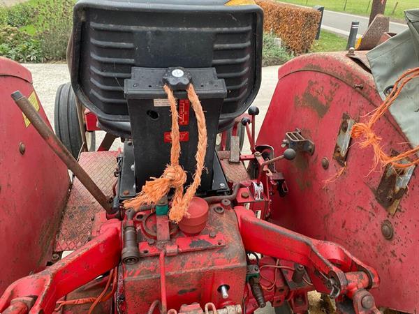 Grote foto international 633 kenteken kruip tractor agrarisch tractoren