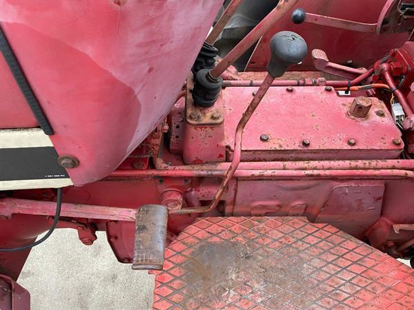 Grote foto international 633 tractor kruip versnelling agrarisch tractoren