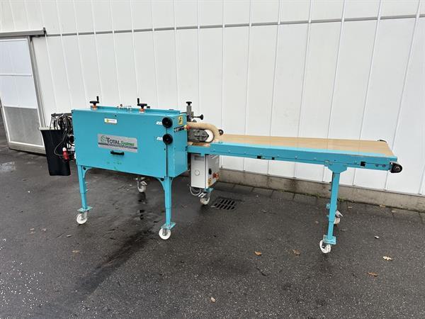 Grote foto total systems tulpen ontbolmachine agrarisch tuinbouw