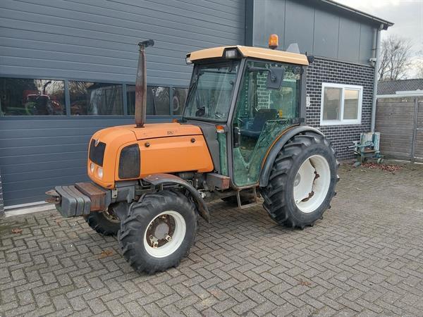 Grote foto renault dionis 140 4x4 agrarisch tractoren