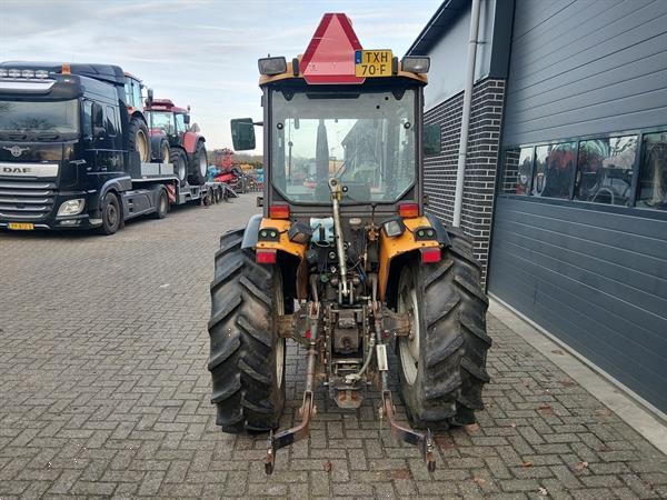 Grote foto renault dionis 140 4x4 agrarisch tractoren