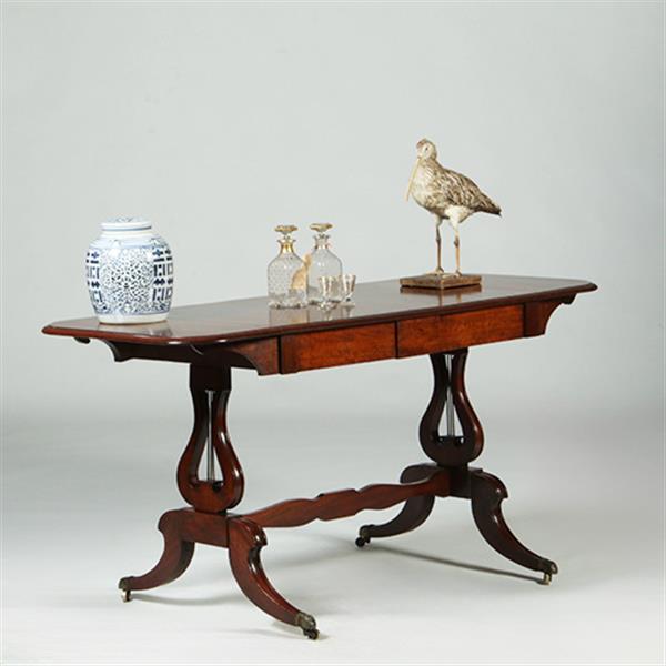 Grote foto massief mahonie sidetable of smalle schrijftafel met 2 laden en op en neerklapbare oren no.351910 antiek en kunst stoelen en banken