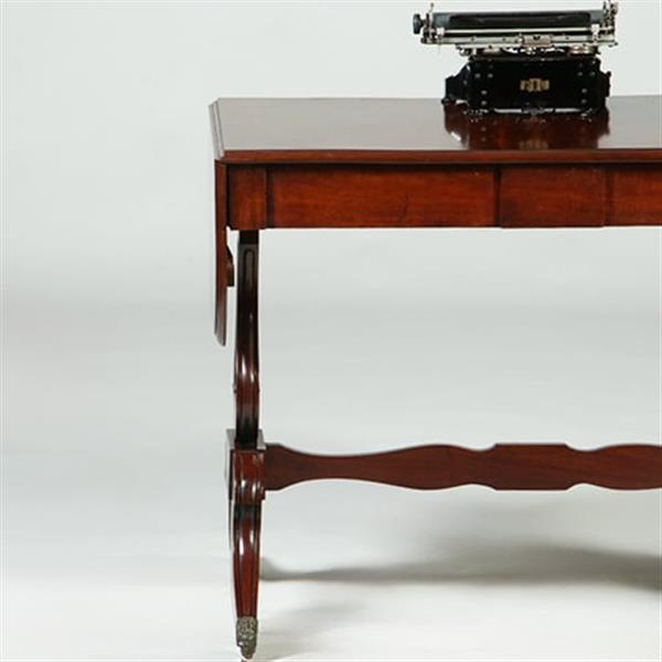 Grote foto massief mahonie sidetable of smalle schrijftafel met 2 laden en op en neerklapbare oren no.351910 antiek en kunst stoelen en banken