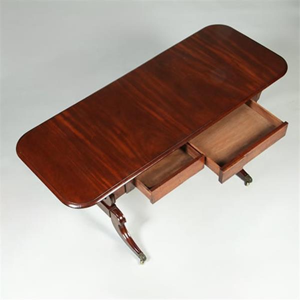 Grote foto massief mahonie sidetable of smalle schrijftafel met 2 laden en op en neerklapbare oren no.351910 antiek en kunst stoelen en banken