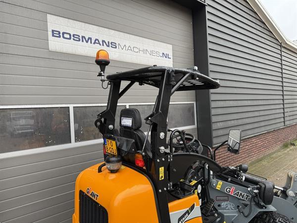 Grote foto giant g1500 x tra minishovel kniklader bj 2024 agrarisch shovels