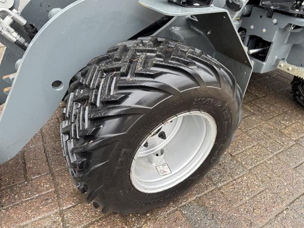 Grote foto giant g1500 x tra minishovel kniklader bj 2024 agrarisch shovels