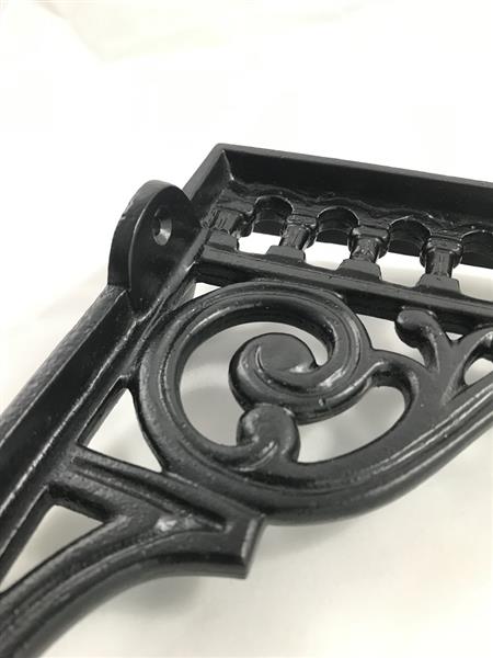 Grote foto fraaie decoratieve steun voor aan de wand boekenplank steun mat zwart tuin en terras tuindecoratie