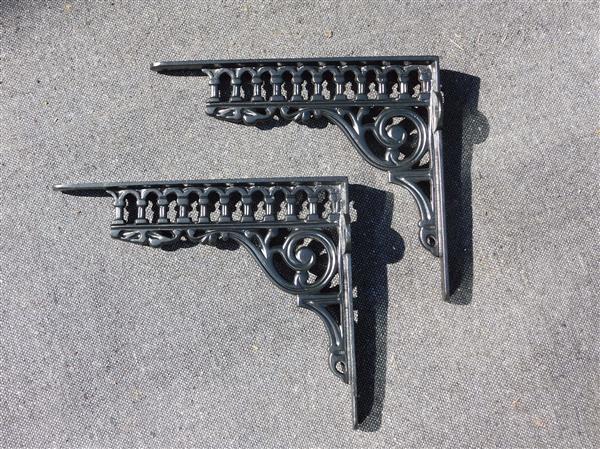 Grote foto fraaie decoratieve steun voor aan de wand boekenplank steun mat zwart tuin en terras tuindecoratie