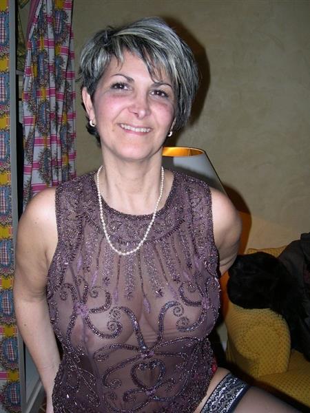 Grote foto dame van in de 50 zoekt sekscontact erotiek vrouw zoekt mannelijke sekspartner